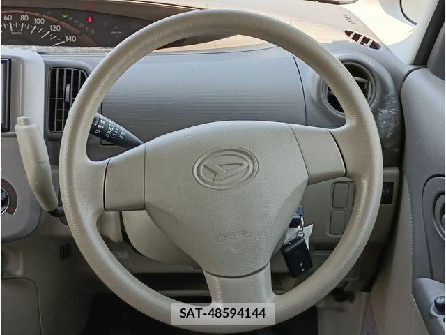Daihatsu TANTO 2012-02 8075856-8