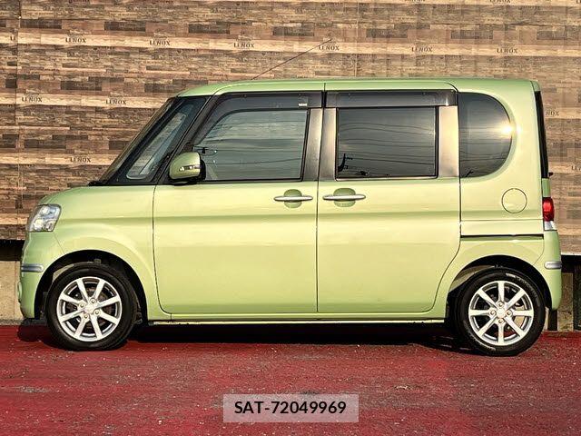 Daihatsu TANTO 2011-08 8075852-23