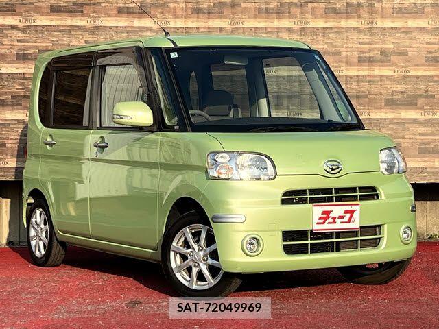 Daihatsu TANTO 2011-08 8075852-6