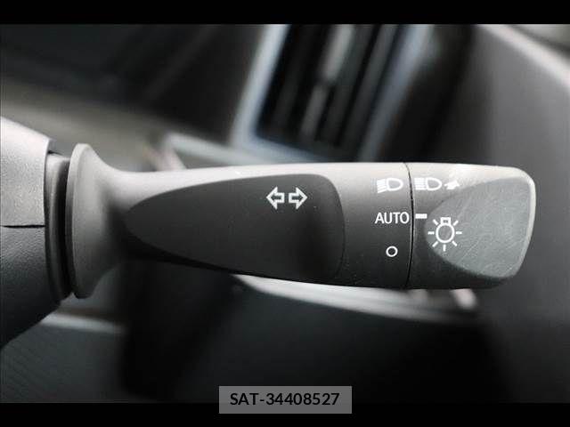 Daihatsu TANTO 2025-06 8075849-6