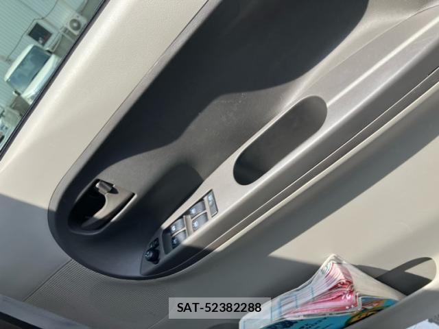 Daihatsu TANTO 2018-01 8075859-12