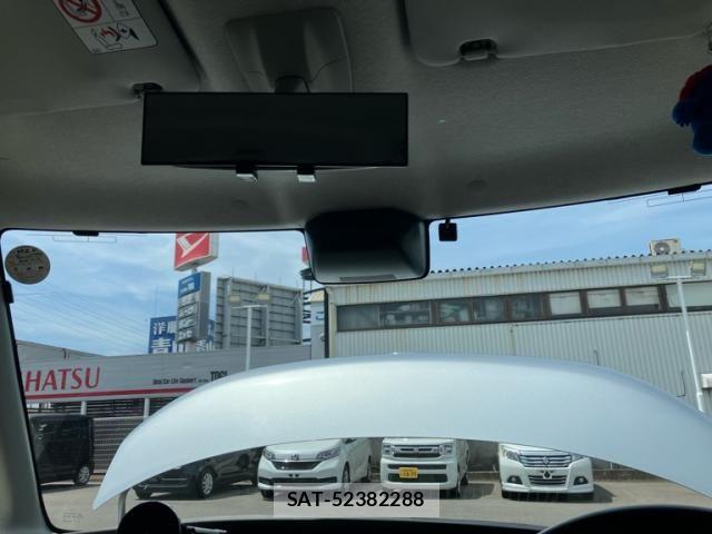 Daihatsu TANTO 2018-01 8075859-16