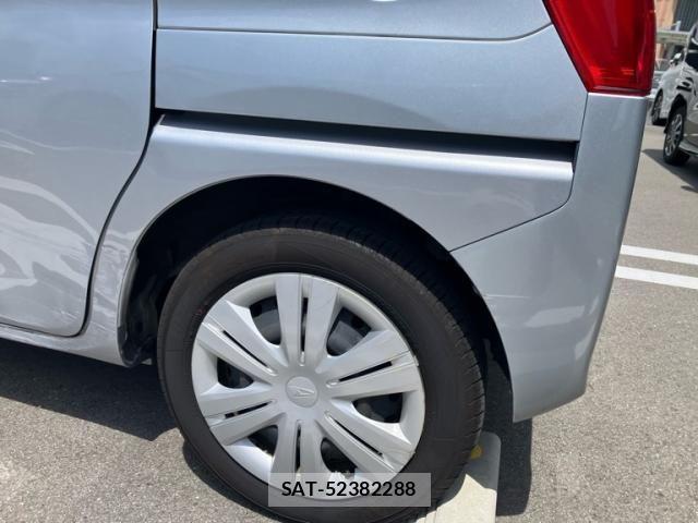 Daihatsu TANTO 2018-01 8075859-6