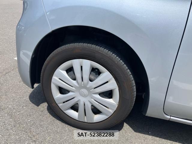 Daihatsu TANTO 2018-01 8075859-7