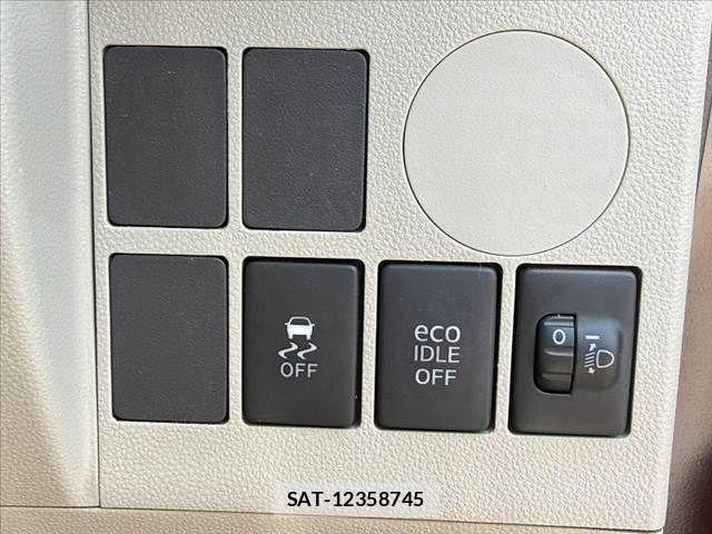 Daihatsu TANTO 2016-09 8075854-4
