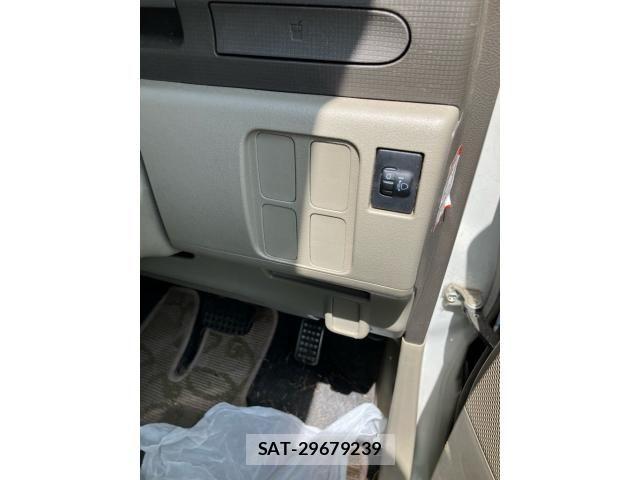Daihatsu TANTO 2009-04 8075862-14