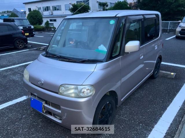 Daihatsu TANTO 2004-12 8075863-3