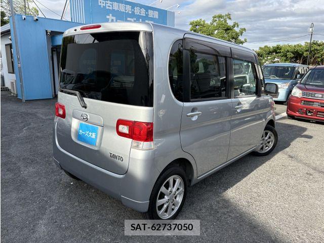 Daihatsu TANTO 2009-06 8075860-2