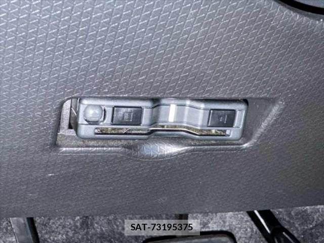 Daihatsu TANTO 2022-06 8075851-6