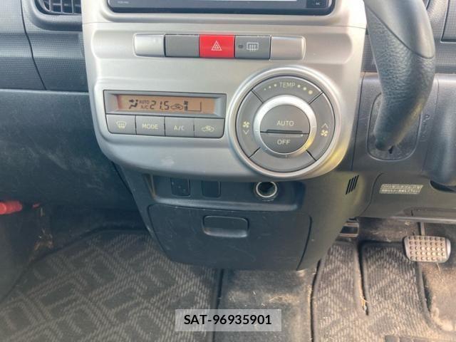 Daihatsu TANTO 2012-01 8075865-18