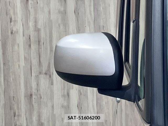 Daihatsu TANTO 2014-06 8102222-23