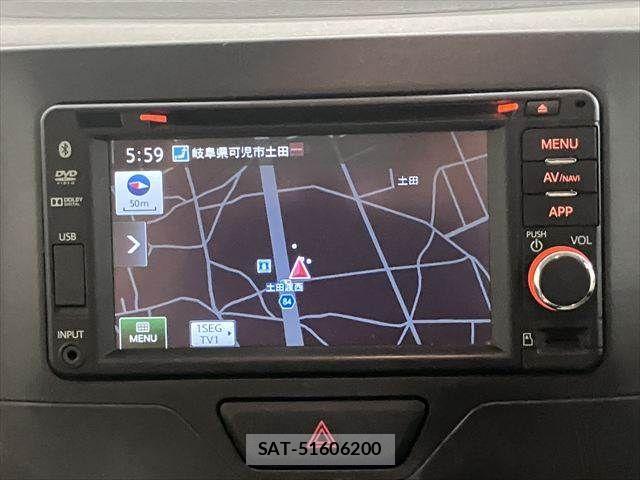Daihatsu TANTO 2014-06 8102222-3