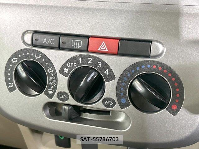 Daihatsu TANTO 2013-09 8102219-4