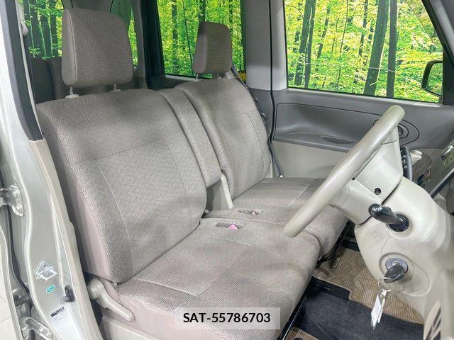 Daihatsu TANTO 2013-09 8102219-7