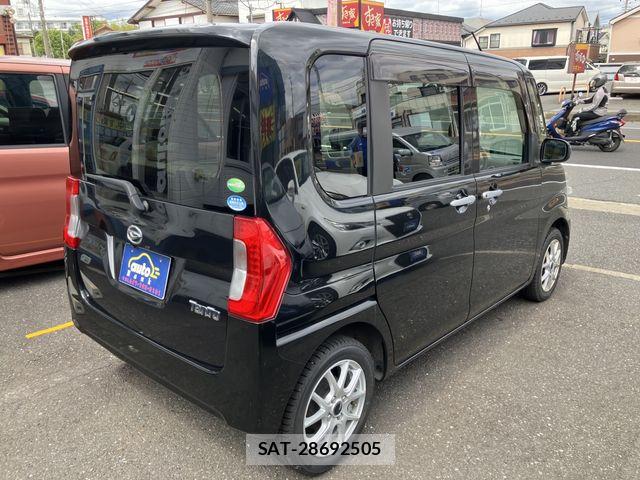 Daihatsu TANTO 2014-07 8102218-2