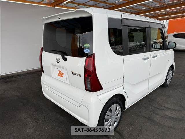 Daihatsu TANTO 2021-05 8102212-12