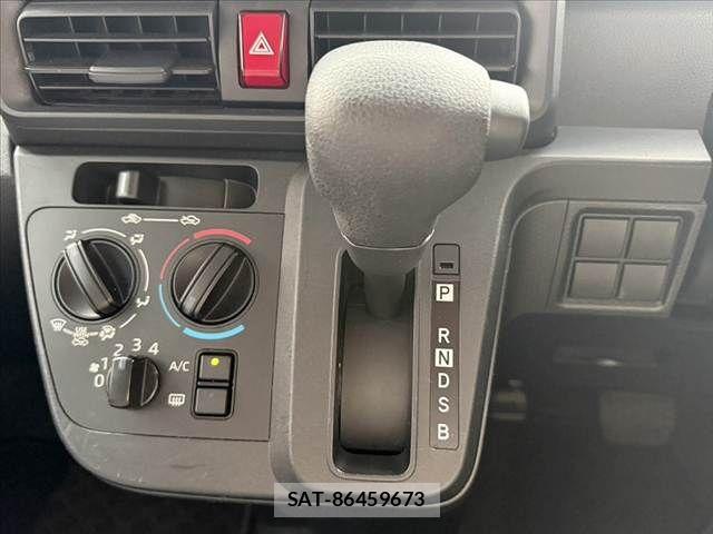 Daihatsu TANTO 2021-05 8102212-22