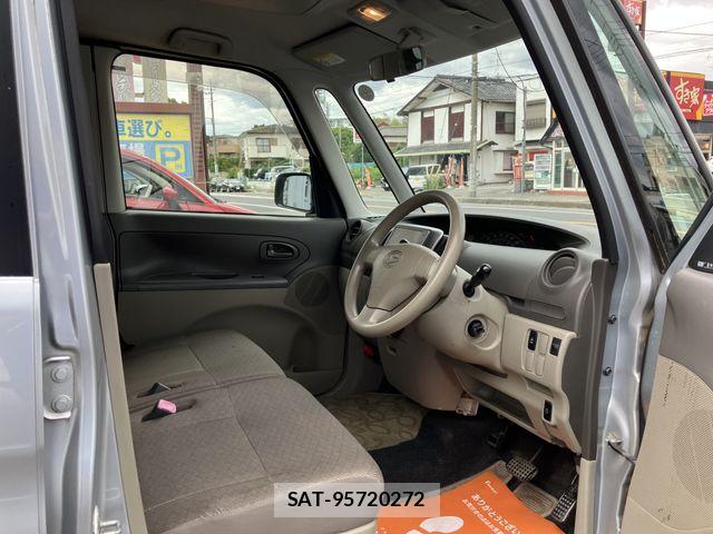 Daihatsu TANTO 2011-03 8102225-1