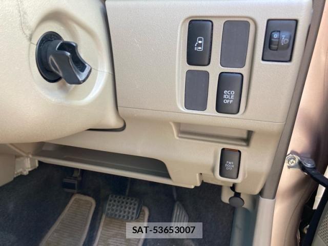 Daihatsu TANTO 2012-09 8102228-17