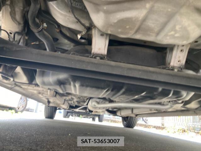 Daihatsu TANTO 2012-09 8102228-5