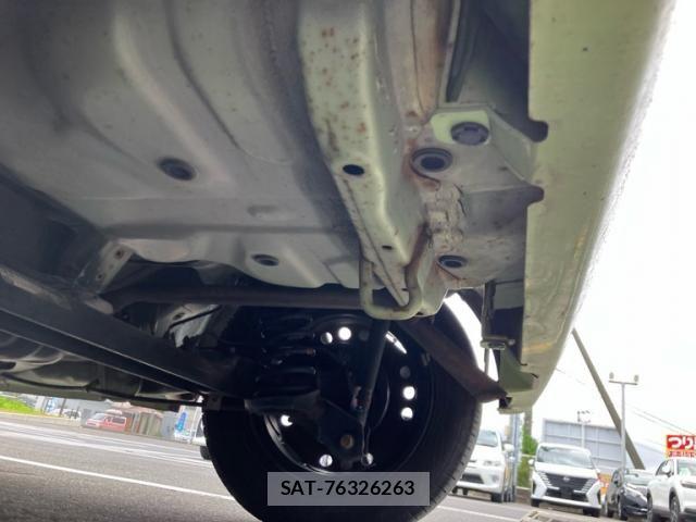 Daihatsu TANTO 2011-10 8102230-8