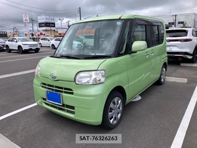 Daihatsu TANTO 2011-10 8102230-0