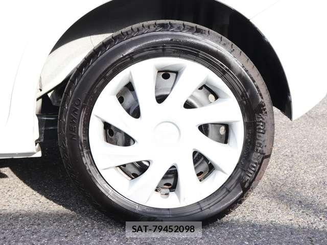 Daihatsu TANTO 2016-10 8132616-18