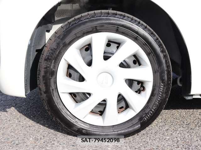 Daihatsu TANTO 2016-10 8132616-19