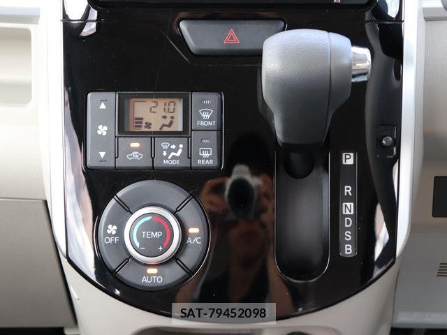 Daihatsu TANTO 2016-10 8132616-23