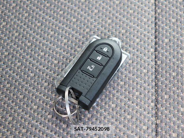 Daihatsu TANTO 2016-10 8132616-24