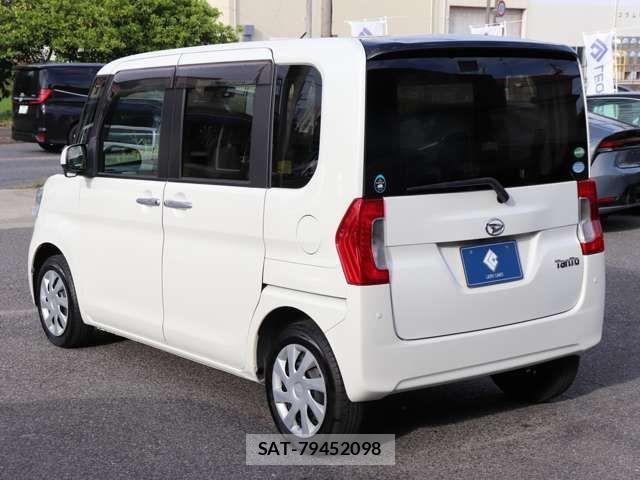 Daihatsu TANTO 2016-10 8132616-4