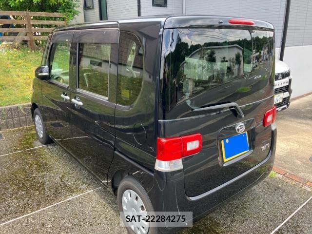 Daihatsu TANTO 2010-01 8132626-1