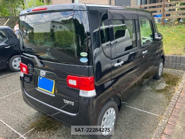 Daihatsu TANTO 2010-01 8132626-4