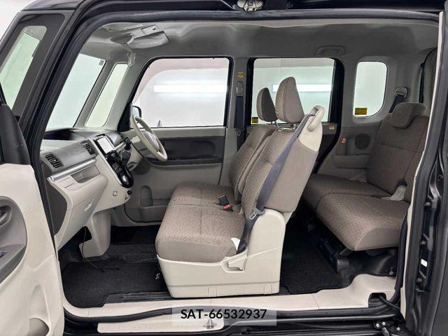 Daihatsu TANTO 2018-01 8132617-20