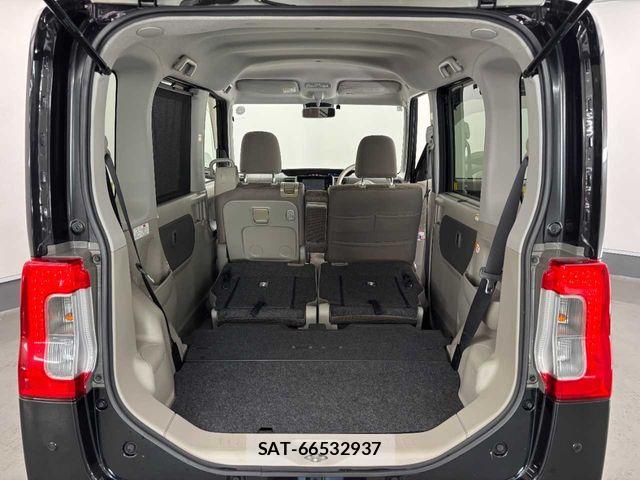 Daihatsu TANTO 2018-01 8132617-23