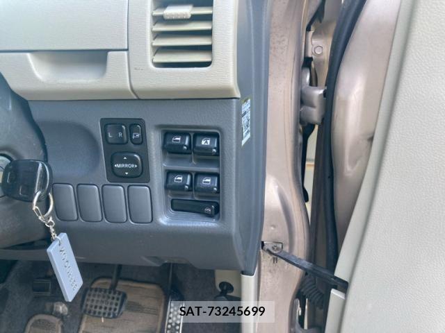 Daihatsu TANTO 2005-06 8159359-11