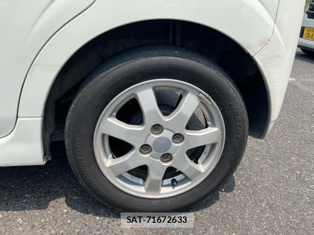 Daihatsu TANTO 2004-11 8159357-7