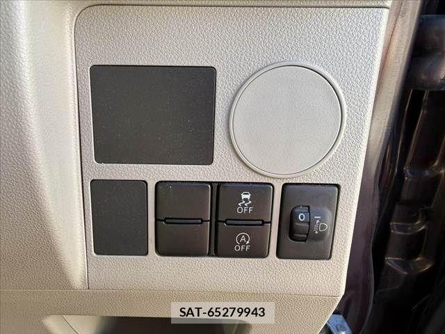 Daihatsu TANTO 2017-10 8210588-25