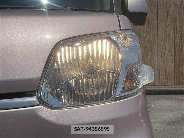 Daihatsu TANTO 2015-11 8210582-11