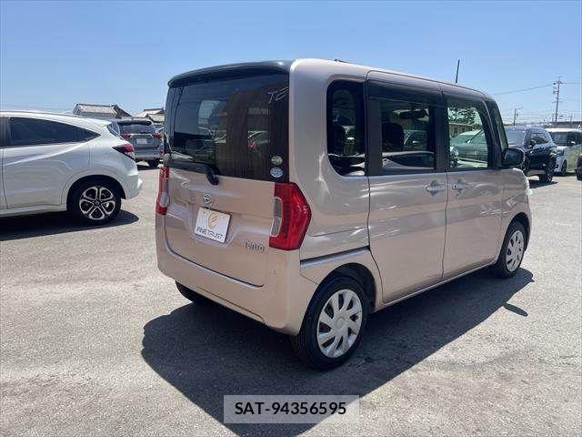 Daihatsu TANTO 2015-11 8210582-16