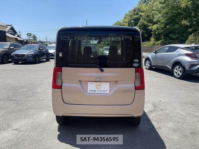 Daihatsu TANTO 2015-11 8210582-17
