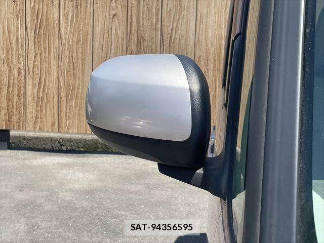 Daihatsu TANTO 2015-11 8210582-22