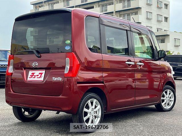 Daihatsu TANTO 2017-03 8210577-2