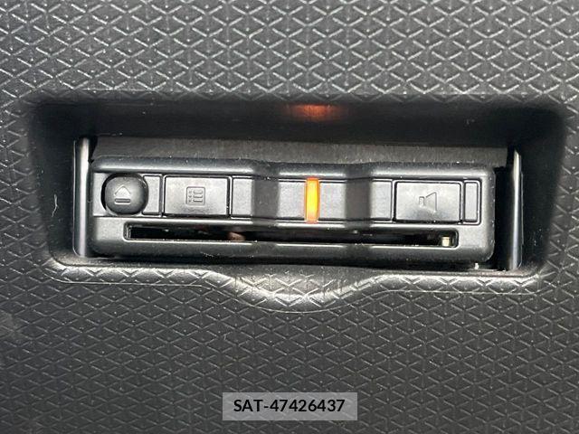 Daihatsu TANTO 2021-08 8210573-5