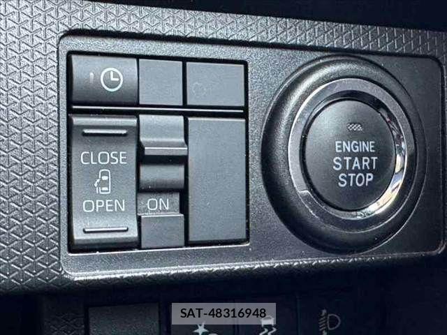 Daihatsu TANTO 2023-01 8210570-3