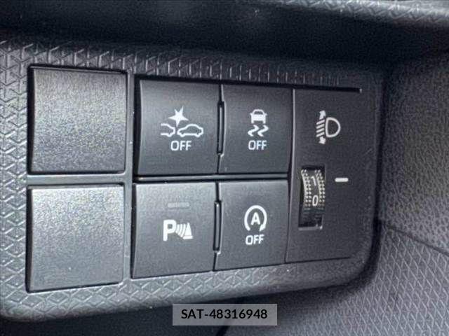 Daihatsu TANTO 2023-01 8210570-4