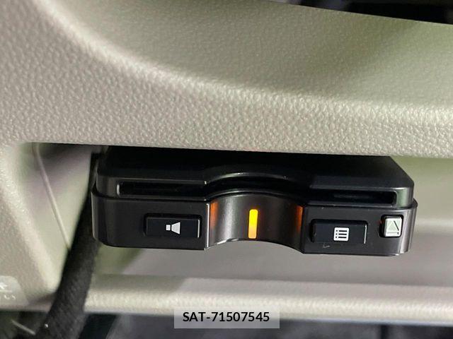 Daihatsu TANTO 2016-02 8210589-7