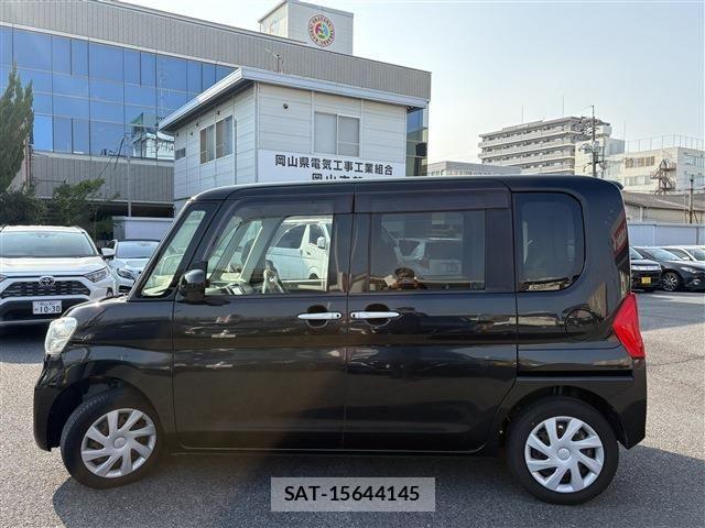Daihatsu TANTO 2016-04 8210578-9