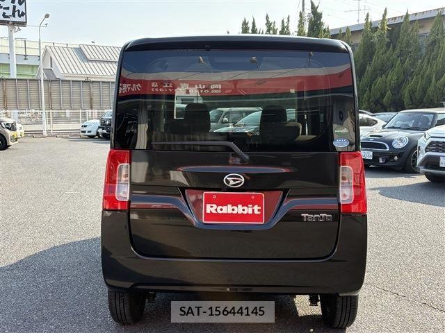Daihatsu TANTO 2016-04 8210578-11