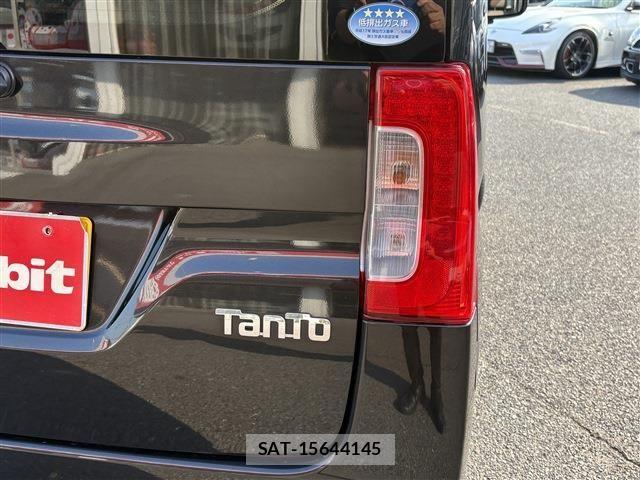 Daihatsu TANTO 2016-04 8210578-13